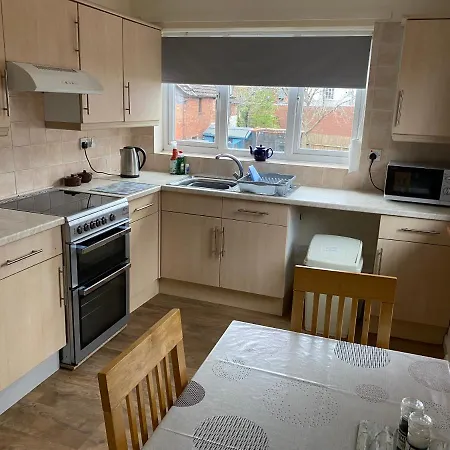 Spacious First Floor Apartment In The Centre Of Church Stretton With Free Parking Exterior foto